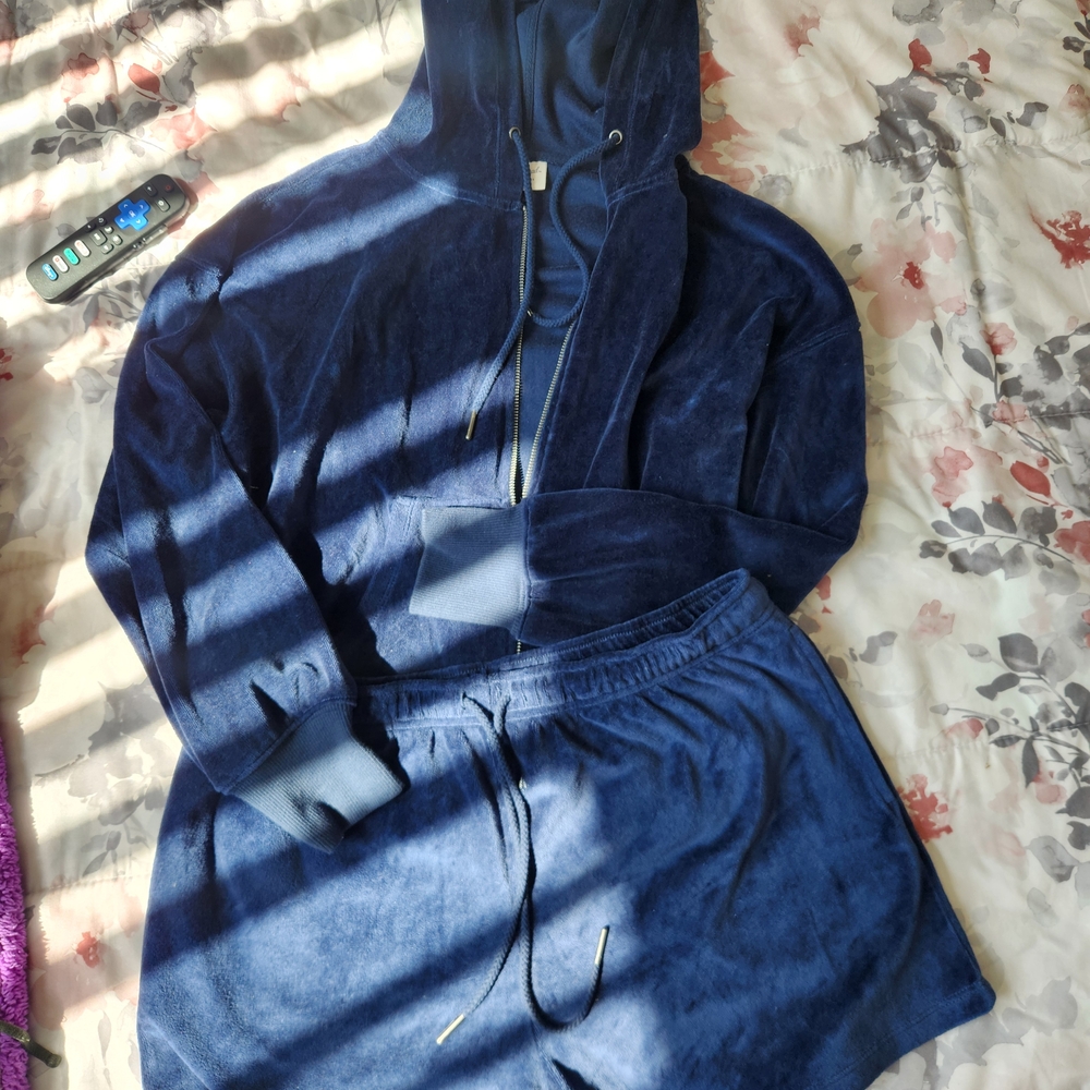 Universal Threads-Navy Blue Hoodie and Shorts Set M